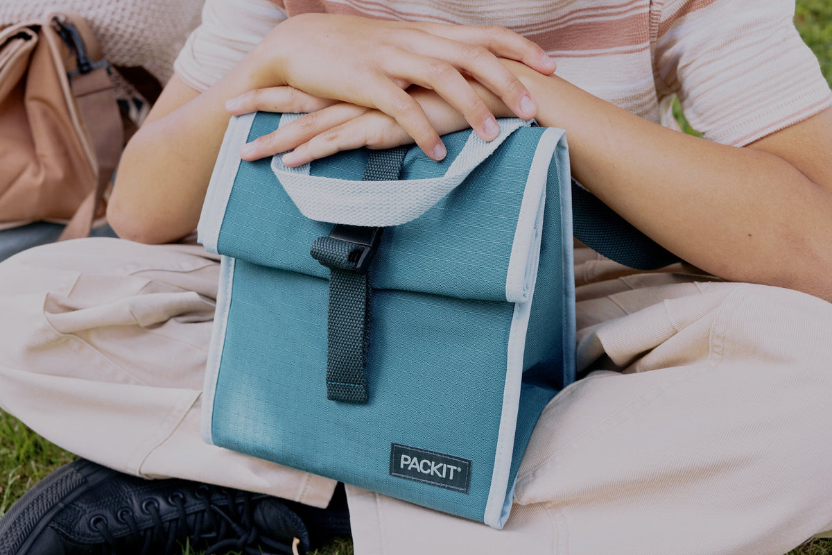 The Only Lunch Bag That Freezes Itself