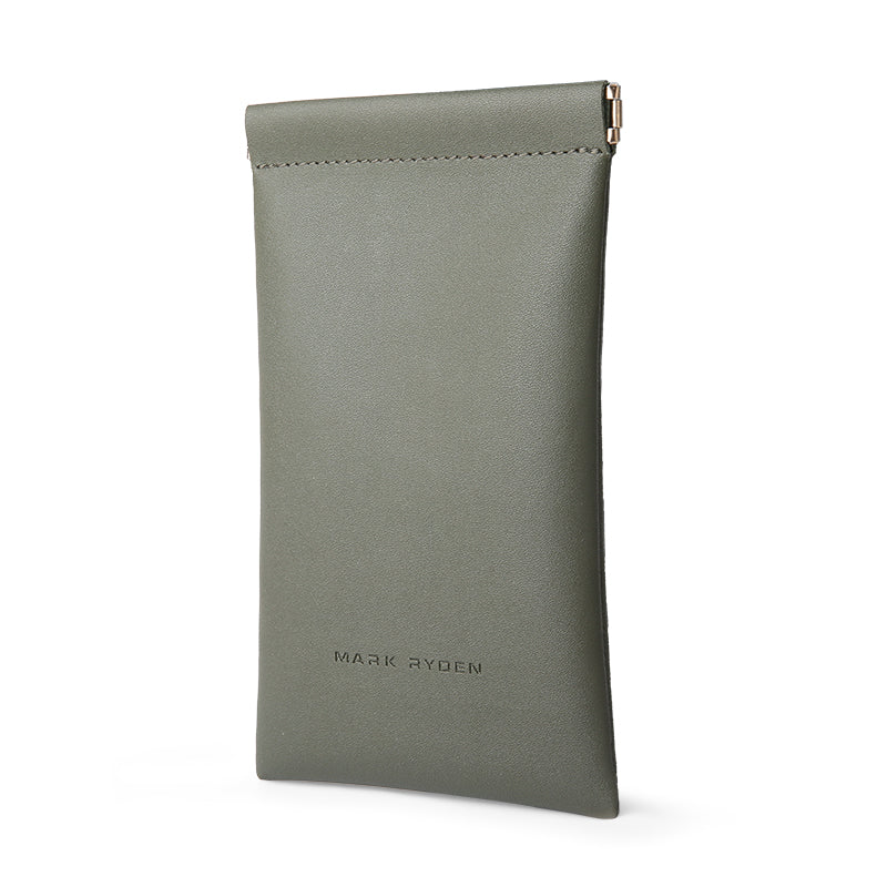 Mark Ryden Slot MR79 Toiletry Bag – Compact Water-Resistant Organizer