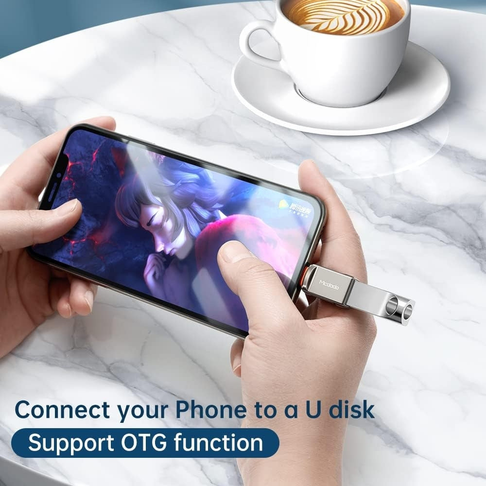 Mcdodo Lightning to USB-C Connector OT-7700