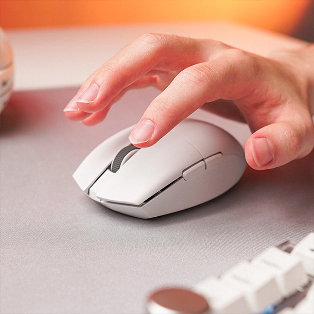 Fantech Aria E XD7E egg-shaped lightweight mouse